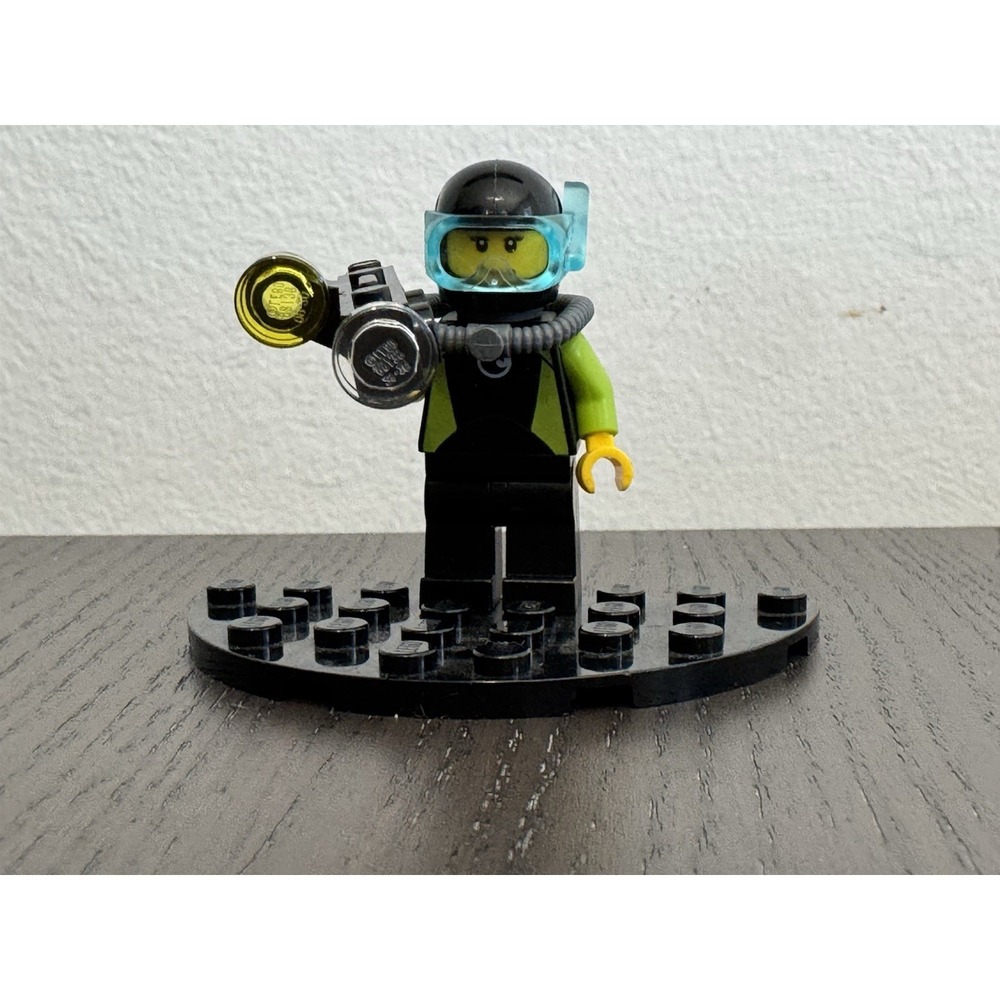 Lego city Coast Guard - Diver Black Wetsuit with White Logo‎ Boat Swimmer